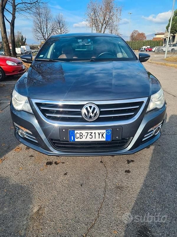 Grigio Usata 2009 VW Passat Tre volumi | 5000 € - Immagine 1/4