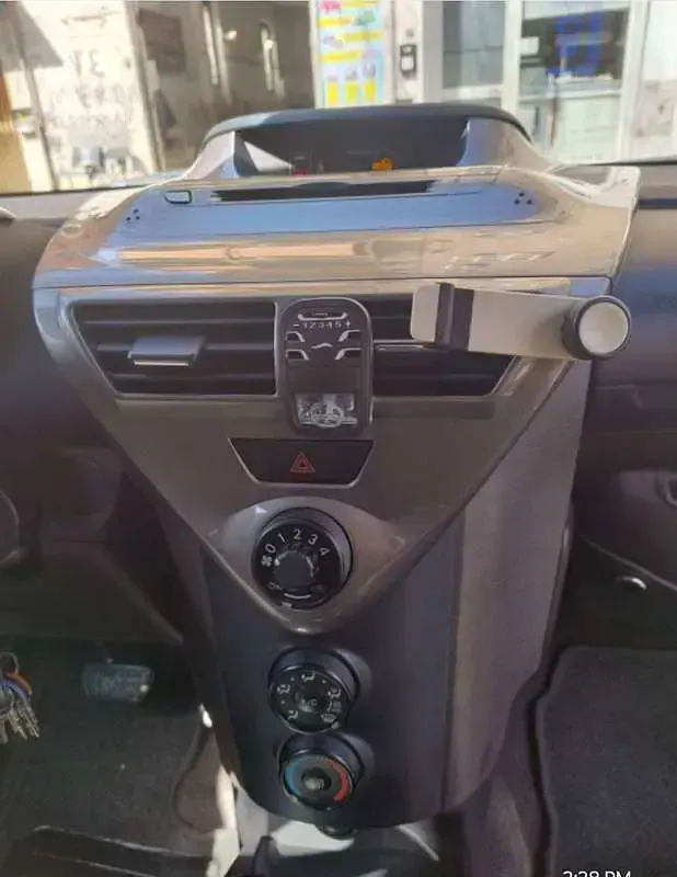 Usata Toyota iQ 68 CV (50 kW) 2010 Utilitaria