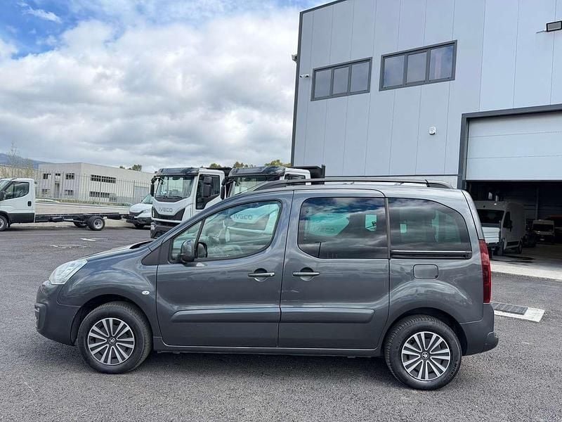Usata Peugeot Partner Tepee Active 99 CV (72 kW) 2017 Grigio Monovolume