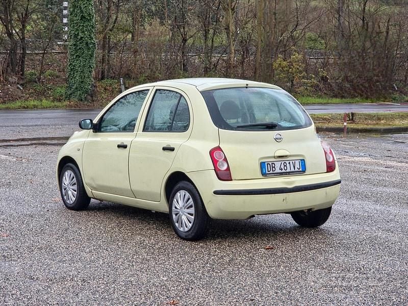 Usata Nissan Micra 65 CV (47 kW) 2006 Giallo Berlina