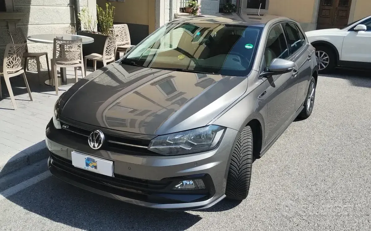 Usata VW Polo Highline 95 CV (69 kW) 2019 Grigio Utilitaria