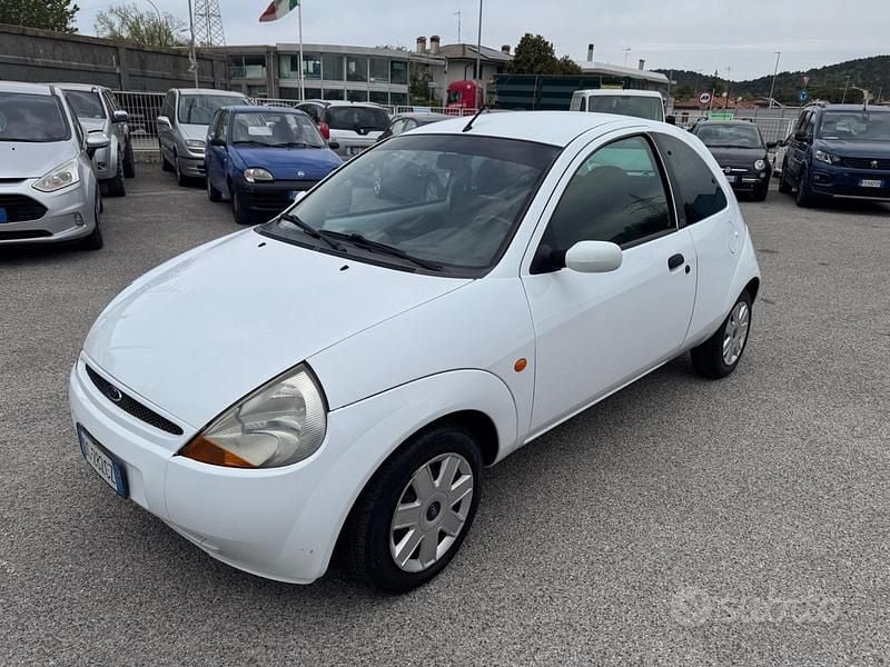 Usata Ford Ka 70 CV (51 kW) 2008 Bianco Utilitaria