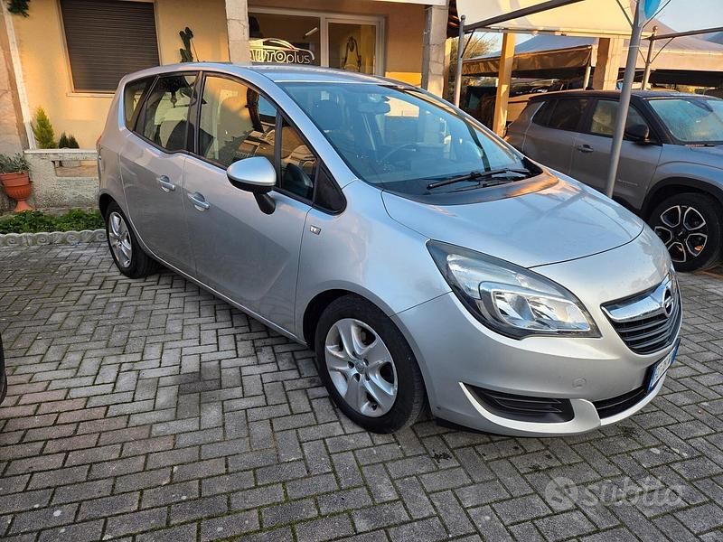 Usata Opel Meriva 120 CV (88 kW) 2016 Grigio Monovolume