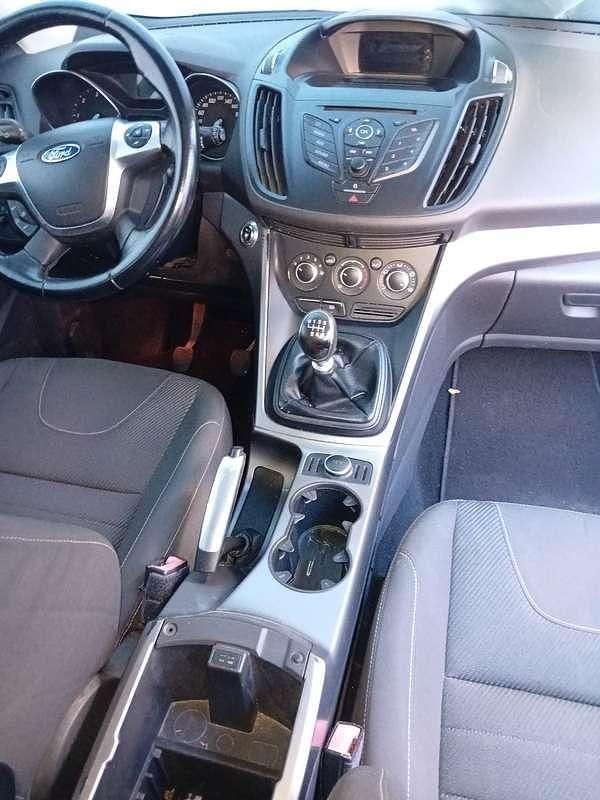 Usata Ford Kuga Individual 163 CV (119 kW) 2014 SUV