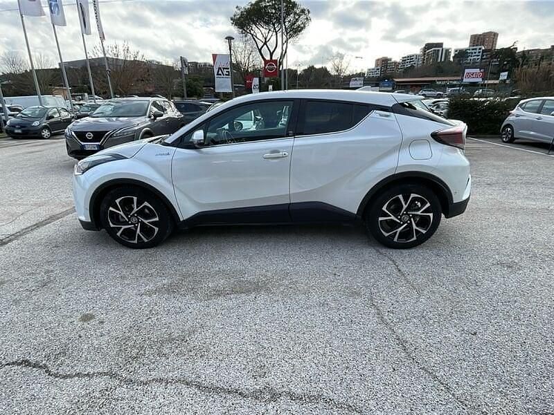 Usata Toyota C-HR Style 122 CV (89 kW) 2019 Bianco SUV
