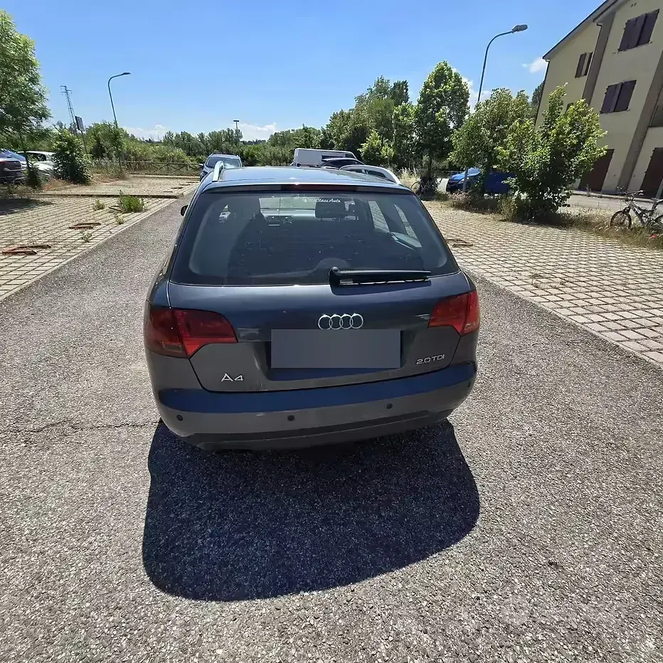 Usata Audi A4 140 CV (102 kW) 2005 Grigio Station wagon