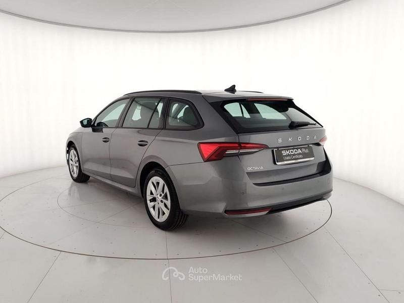 Usata Skoda Octavia Selection 116 CV (85 kW) 2024 Grigio metallizzato Station wagon