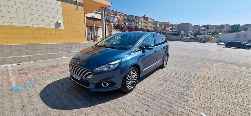 Usata Ford S-MAX S 150 CV (110 kW) 2018 Blu Monovolume