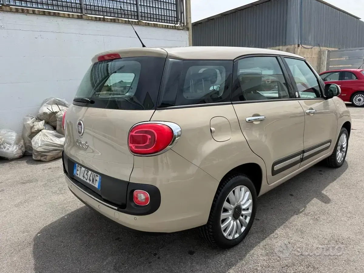 Usata Fiat 500L Living 80 CV (58 kW) 2014 Beige Monovolume
