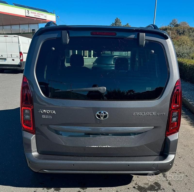 Usata Toyota Proace Verso City 131 CV (96 kW) 2023 Grigio Station wagon