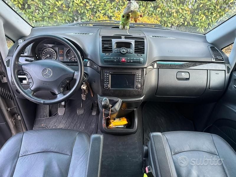Usata Mercedes Viano 115 CV (84 kW) 2008 Monovolume