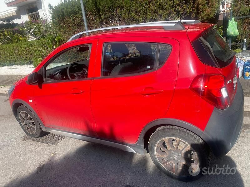 Usata Opel Karl Rocks 73 CV (53 kW) 2019 Rosso Utilitaria