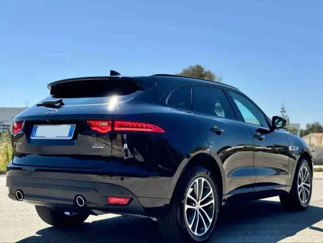 Usata Jaguar F-Pace R-Sport 300 CV (220 kW) 2018 Nero SUV