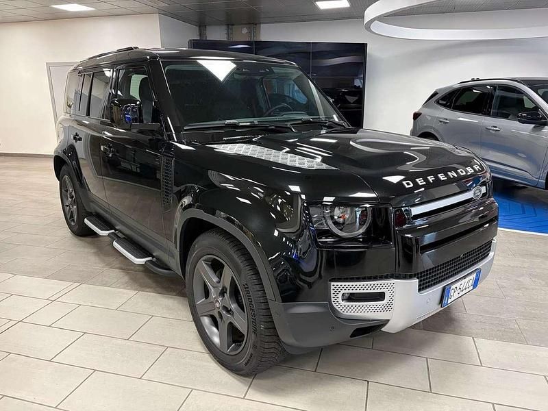 Usata Land Rover Defender SE 200 CV (147 kW) 2023 Nero metallizzato SUV