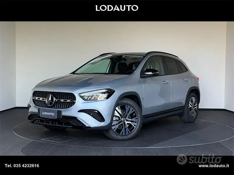 Nuova Mercedes GLA200 2025 Grigio SUV