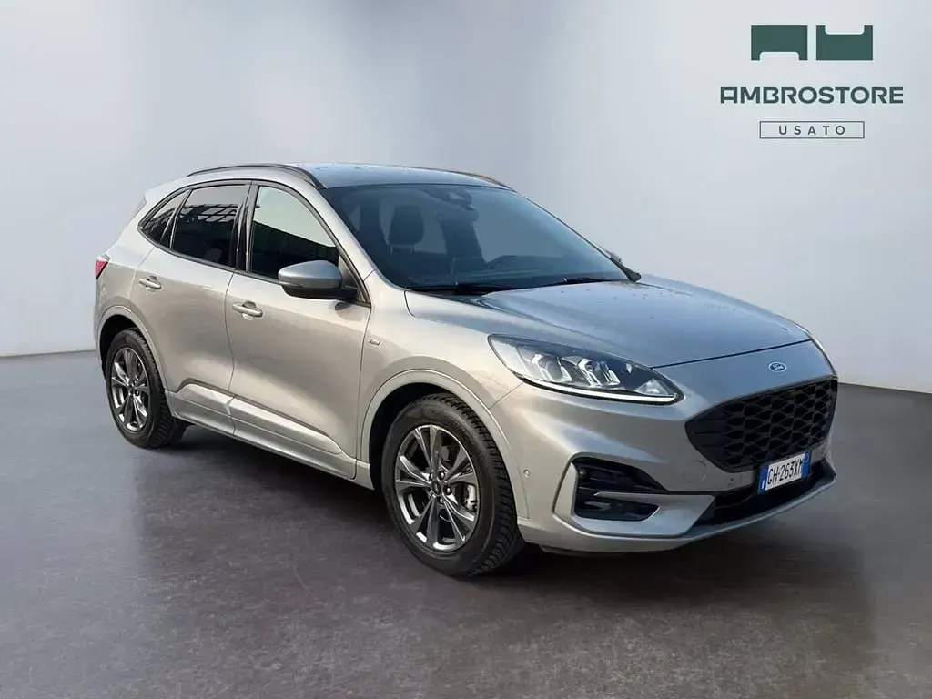 Käytetty Ford Kuga ST-Line 120 HP (88 kW) 2022 Hopea Katumaasturi