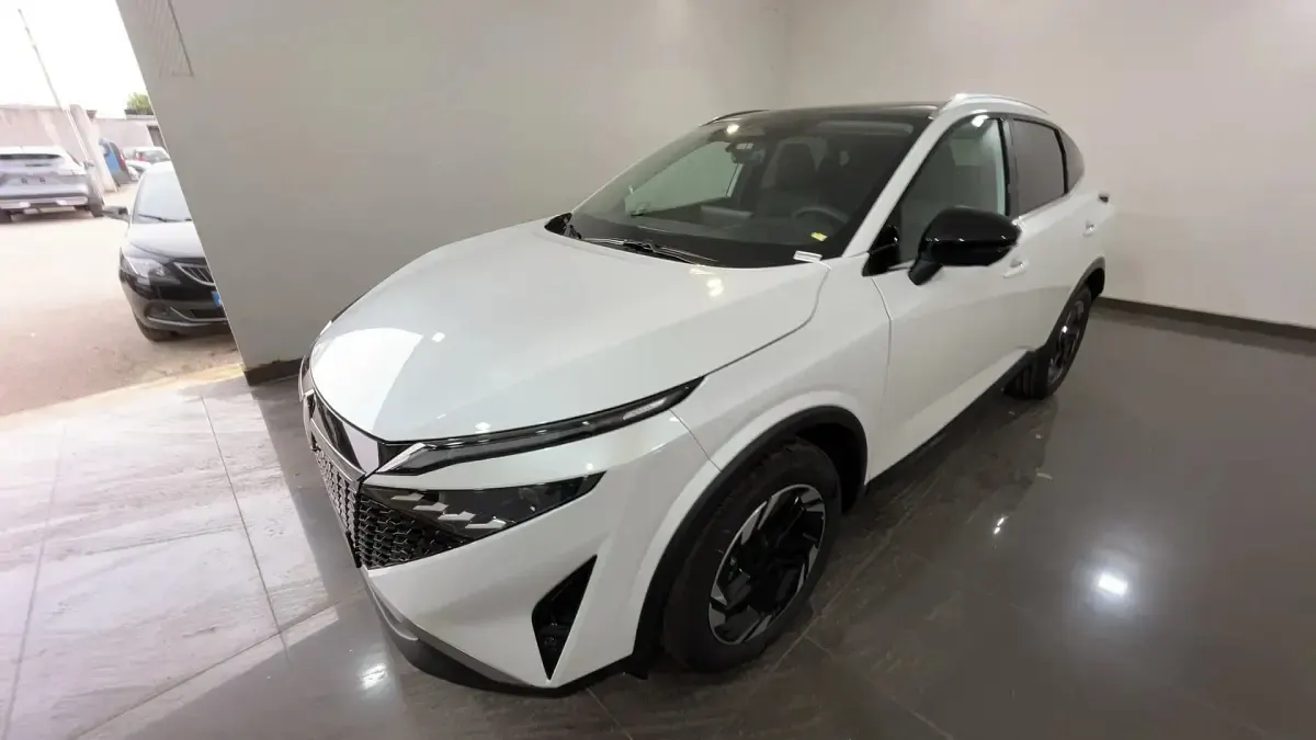 Nuova Nissan Qashqai N-Connecta 158 CV (116 kW) 2026 Qbewhite pearl SUV