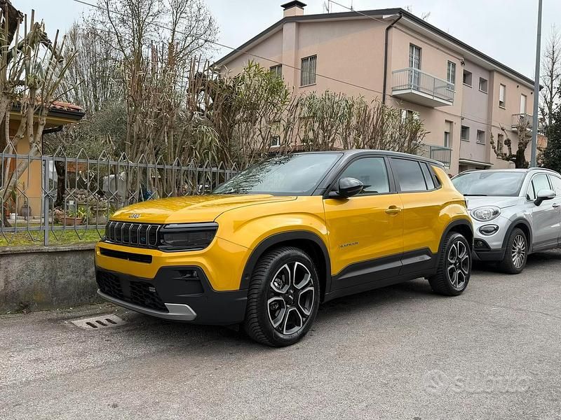 Usata Jeep Avenger Summit 114 kW (156 CV) 2024 SUV