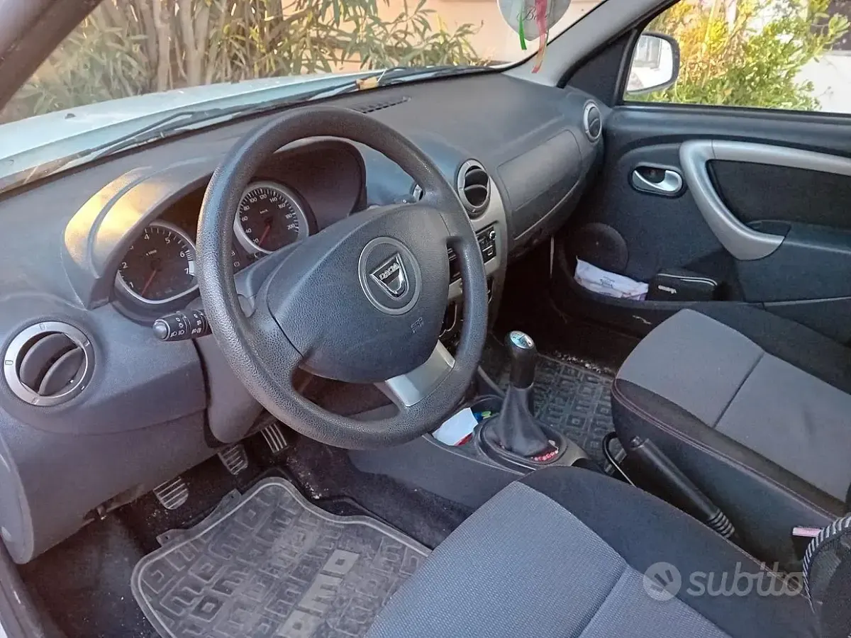 Usata Dacia Duster 105 CV (77 kW) 2013 Bianco SUV