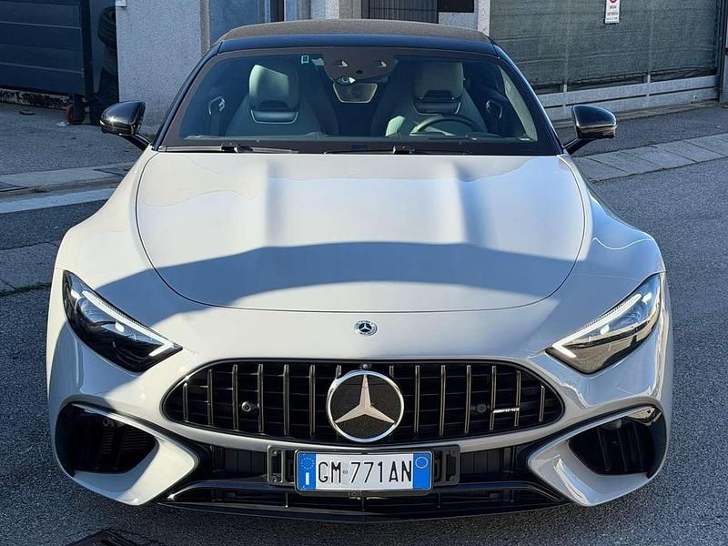 Usata Mercedes SL63 AMG AMG Line Premium Plus 585 CV (430 kW) 2023 Grigio alpi 956 Cabrio