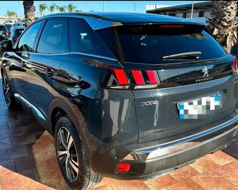 Usata Peugeot 3008 GT-line 180 CV (132 kW) 2019 Blu Berlina