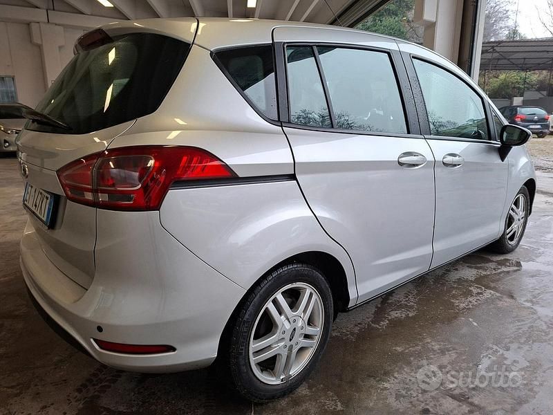 Begagnad Ford B-MAX Titanium 75 HK (55 kW) 2013 Grå Minibuss