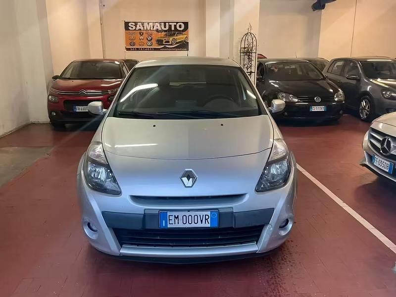 Usata Renault Clio IV 75 CV (55 kW) 2012 Grigio Berlina