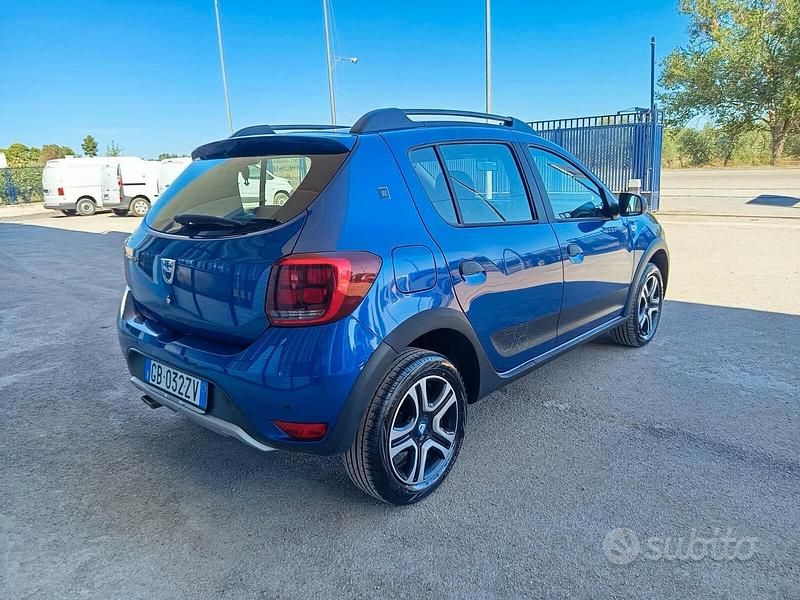 Usata Dacia Sandero Anniversary 101 CV (74 kW) 2020 Blu Utilitaria