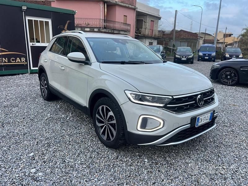 Usata VW T-Roc Style 150 CV (110 kW) 2023 Bianco SUV