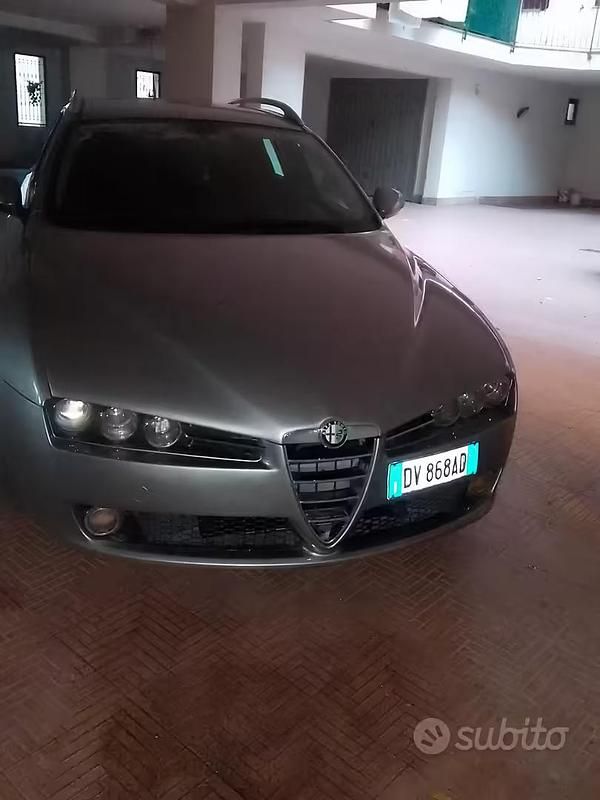 Usata Alfa Romeo 159 150 CV (110 kW) 2009 Grigio Station wagon