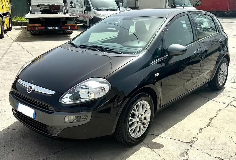 Usata Fiat Punto Evo S 75 CV (55 kW) 2011 Nero Utilitaria