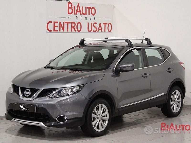 Usata Nissan Qashqai Acenta 110 CV (80 kW) 2015 Grigio SUV