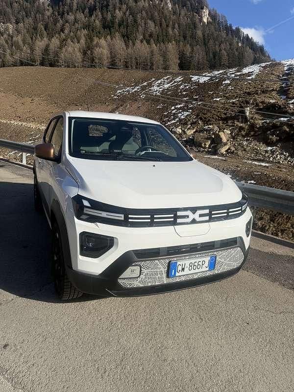 Usata Dacia Spring Extreme 47 kW (65 CV) 2024 Utilitaria