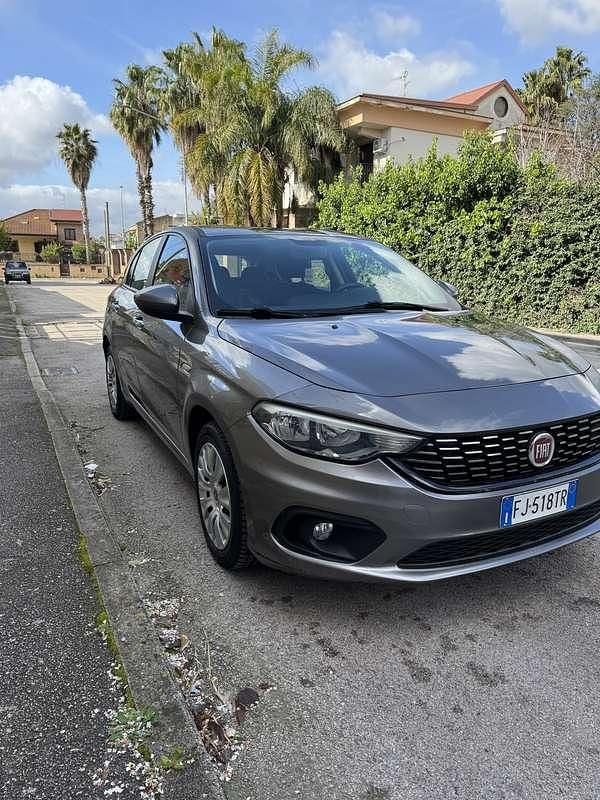 Usata Fiat Tipo Lounge 95 CV (69 kW) 2017 Berlina