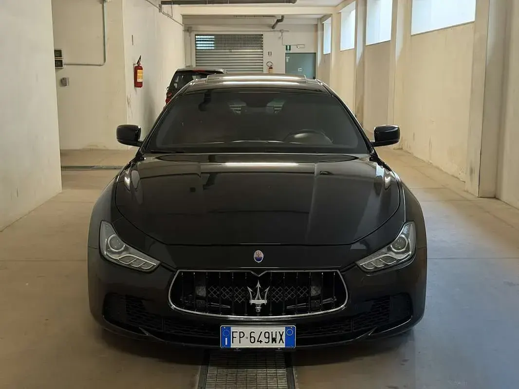 Usata Maserati Ghibli 275 CV (202 kW) 2016 Nero Berlina