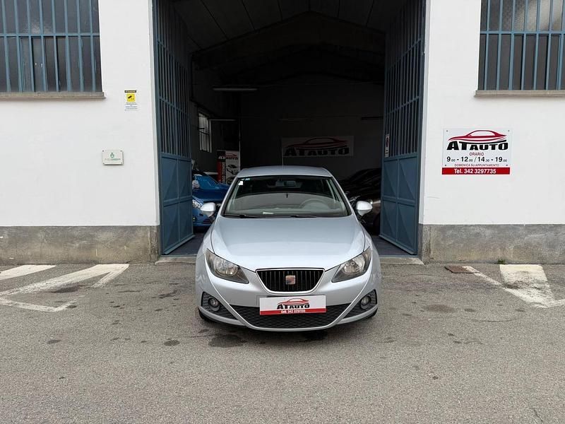 Usata Seat Ibiza 69 CV (50 kW) 2010 Argento Berlina