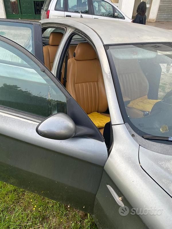Occasion Alfa Romeo 147 120 PK (88 kW) 2006 Grijs Hatchback