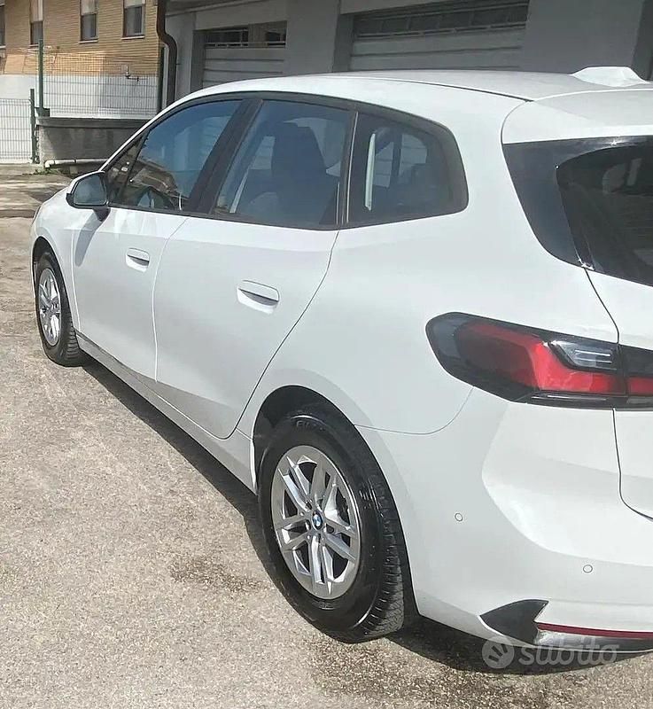 Usata BMW 216 Active Tourer 122 CV (89 kW) 2023 Bianco Monovolume