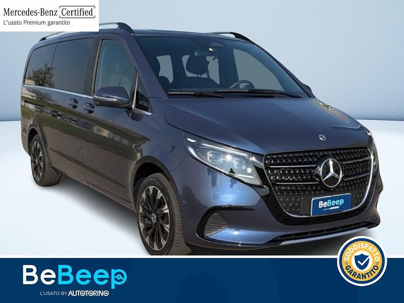 Usata Mercedes 300 Avantgarde 239 CV (175 kW) 2025 Blu metallizzato