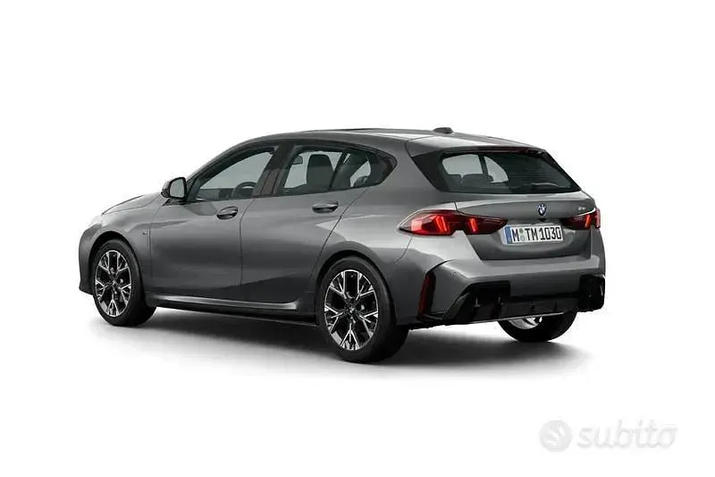 Nuova BMW 120 Efficient Dynamics 163 CV (119 kW) 2026 Grigio Utilitaria