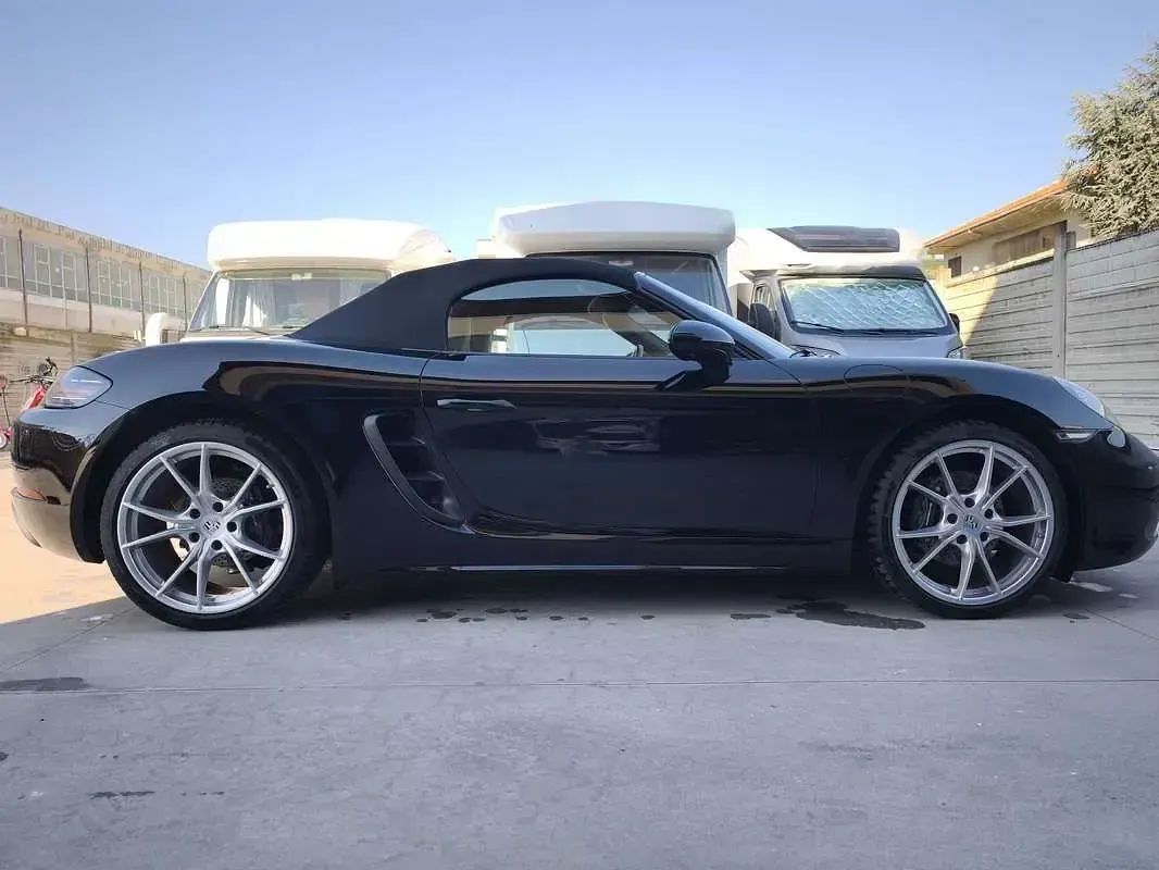 Usata Porsche 718 Boxster 300 CV (220 kW) 2023 Nero Cabrio