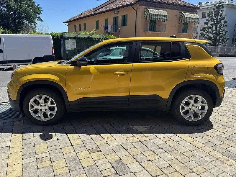 Usata Jeep Avenger Altitude 101 CV (74 kW) 2024 Giallo SUV