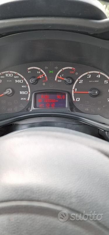 Usata Ford Ka 69 CV (50 kW) 2015 Grigio Utilitaria