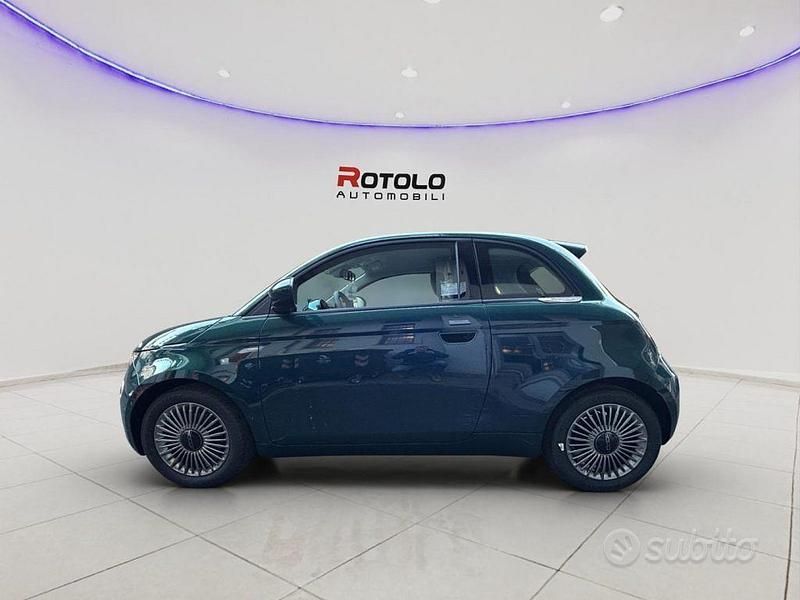 Nuova Fiat 500 65 CV (47 kW) 2025 Blu Berlina