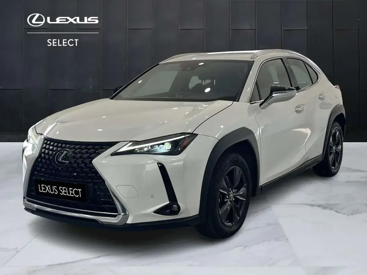Usata Lexus UX 250h Luxury Line 184 CV (135 kW) 2023 Bianco SUV