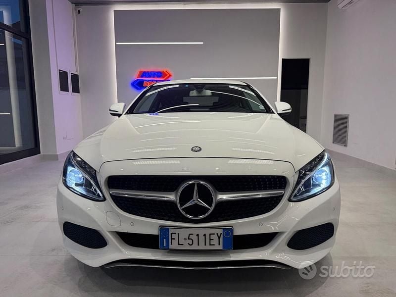 Usata Mercedes C220 Premium 170 CV (125 kW) 2017 Bianco Coupé