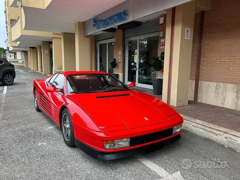 Usata Ferrari Testarossa 389 CV (286 kW) 1987 Rosso Coupé