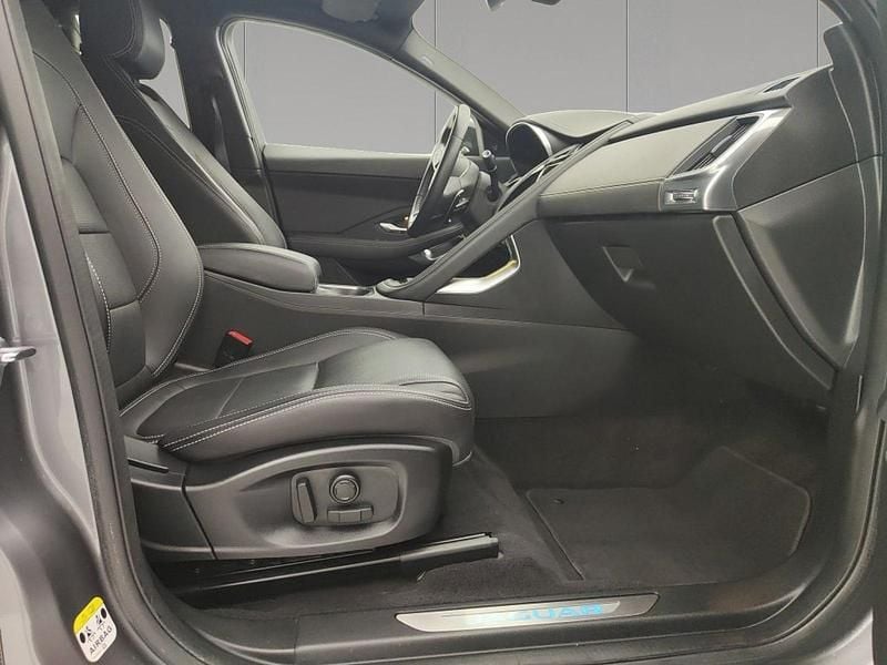 Usata Jaguar E-Pace R-Dynamic 204 CV (150 kW) 2023 Eiger grey SUV