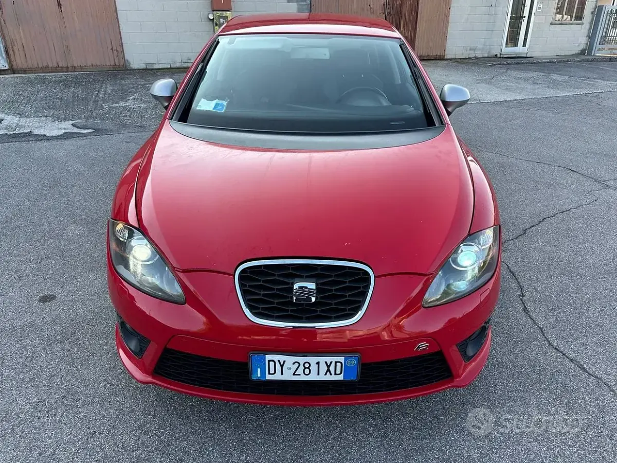 Usata Seat Leon FR 170 CV (125 kW) 2009 Rosso Utilitaria