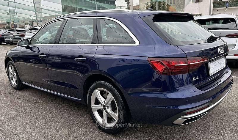 Usata Audi A4 Advanced Plus 163 CV (119 kW) 2023 Blu/azzurro Station wagon